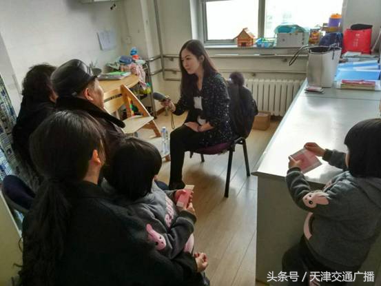 深夜聋哑女生救助无声胜有声 (78名听障人士走出无声世界)