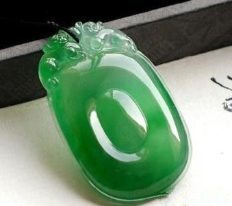 翡翠是一种特别独特的宝石,翡翠是玉石之王的五大原因