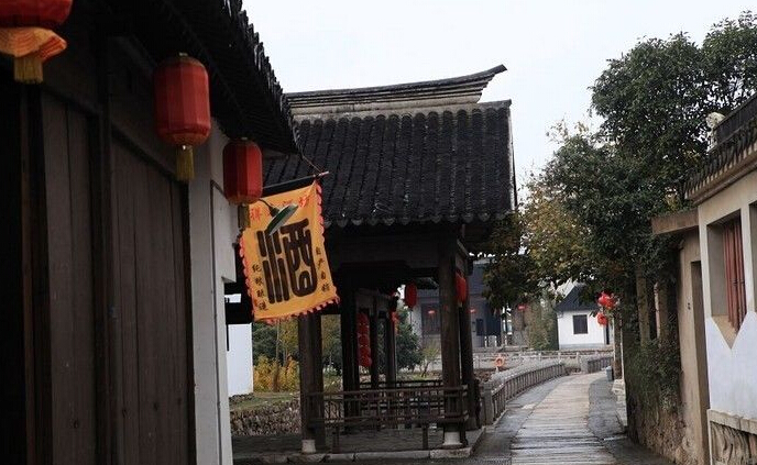 陆巷古村第一村,太湖陆巷古村的介绍