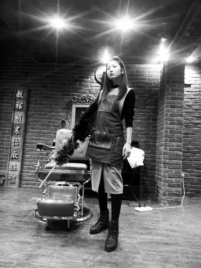 成都妹儿请注意！整容不用去医院，剪个短发也可以！