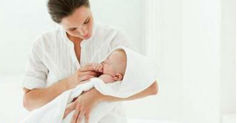 妈妈生产完后背疼是什么原因,妈妈生产完身体会有哪些变化