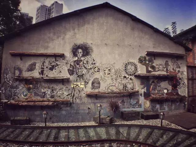 成都妹儿请注意！整容不用去医院，剪个短发也可以！