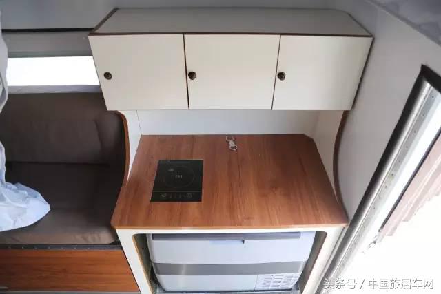 越野皮卡房车硬升顶,越野升降顶房车