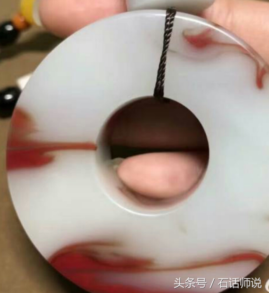 外蒙料七彩玛瑙鸡血玉贵吗,鸡血红玛瑙