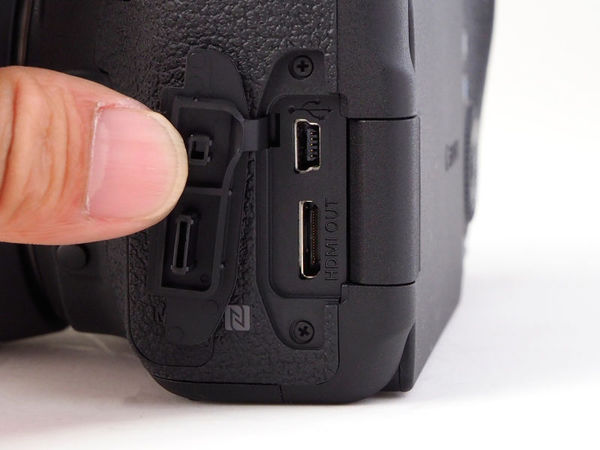 佳能eos77d放大多少倍,佳能eos77d多少钱