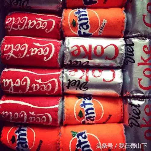 英国姑娘专门卖“假货”（针织品）的便利店