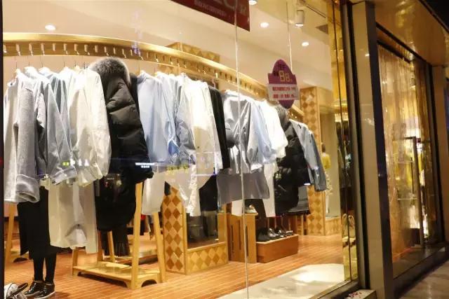 每一个与鱼化寨国际有染的人，都曾对这个小香港有难以言表的热忱