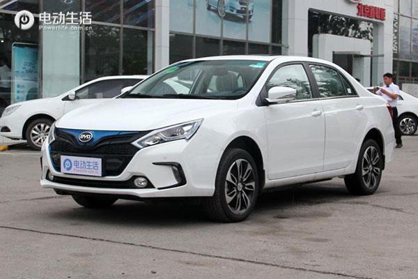 比亚迪秦EV与e5就差两万块到底该选谁