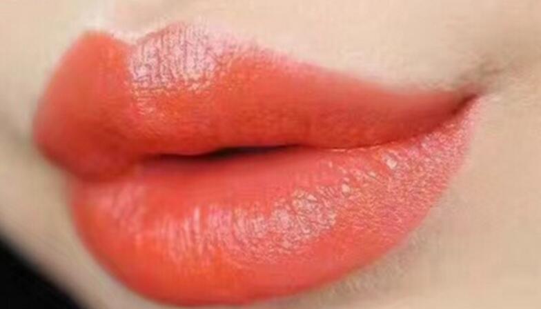 最火迪奥口红色号,迪奥蓝金口红哪个色好看