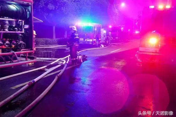 徕卡q和徕卡q哪个好,徕卡q一代值不值得买