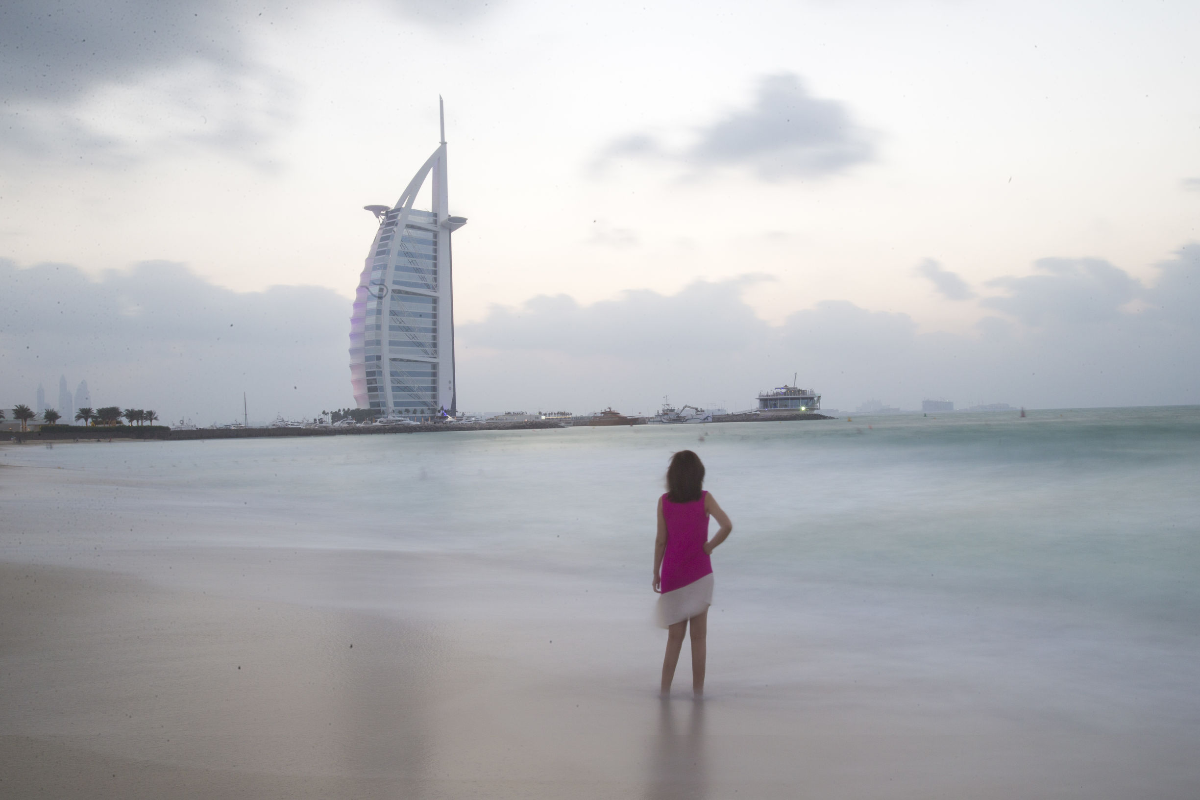 去一趟迪拜要多少钱,去一趟迪拜要多少钱费用呢