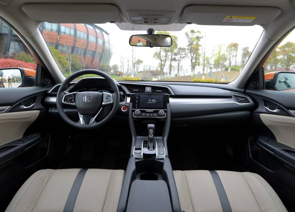 买思域手动挡后悔吗,新款思域值不值得入手