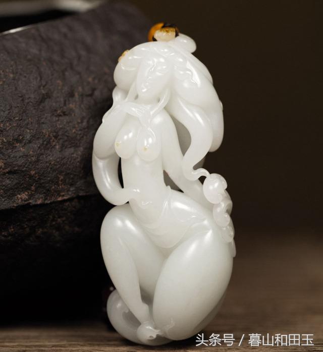 把玩和田玉手把件正确的方法,和田玉籽料手把件怎么盘玩