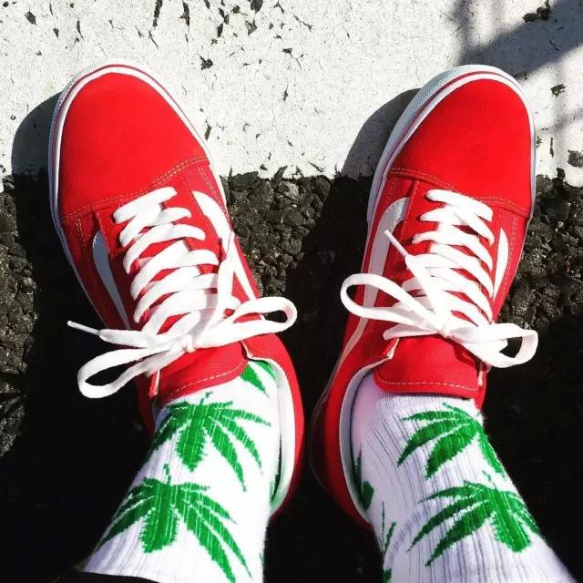 枫叶袜穿着不舒服,穿着枫叶袜