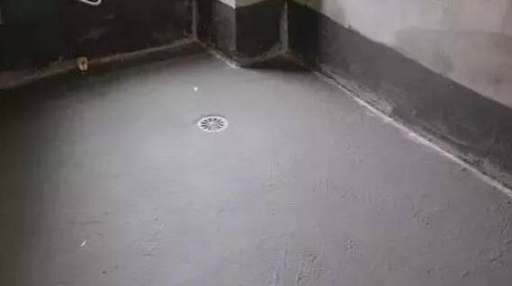 20年的房子卫生间漏水如何处理,20年以上的塑料水管漏水怎么办