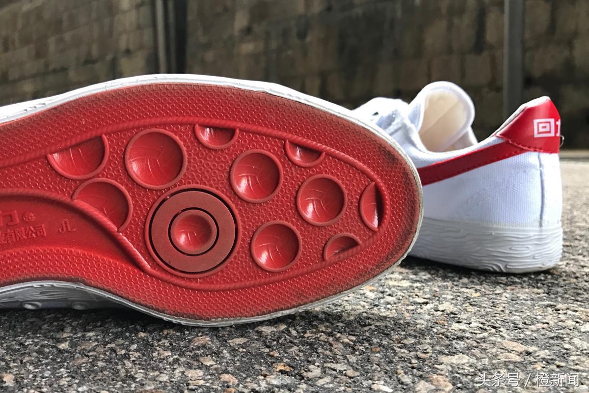 港人也是穿“回力”鞋长大的？这个香港人有话说！