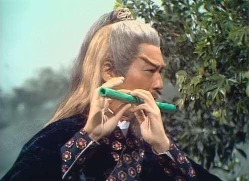 桃花神剑碧海玉箫,桃花影落飞神剑一剑寒光定九州