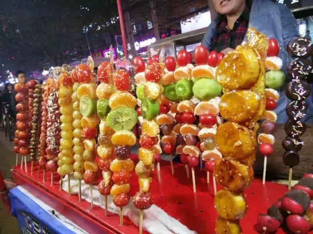 每一个与鱼化寨国际有染的人，都曾对这个小香港有难以言表的热忱