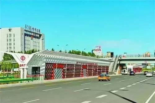 呼和浩特和包头哪个城区大,内蒙古包头和呼市哪个地方大