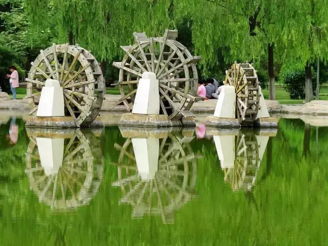 呼和浩特和包头哪个城区大,内蒙古包头和呼市哪个地方大