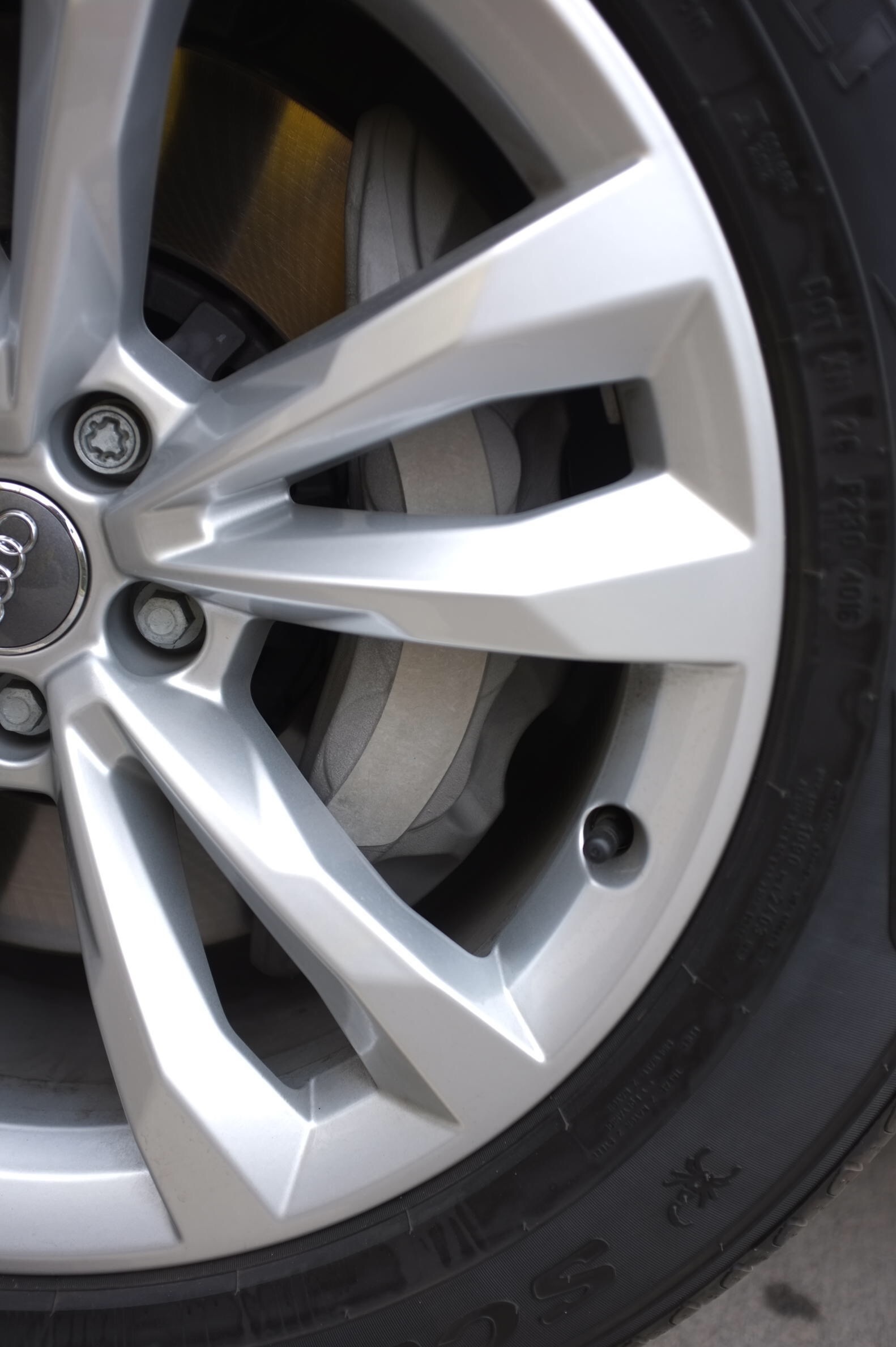 2017年的奥迪q7值得买吗,2016款奥迪q7怎么样专家点评