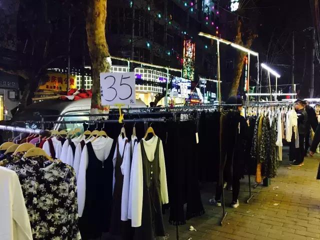 每一个与鱼化寨国际有染的人，都曾对这个小香港有难以言表的热忱