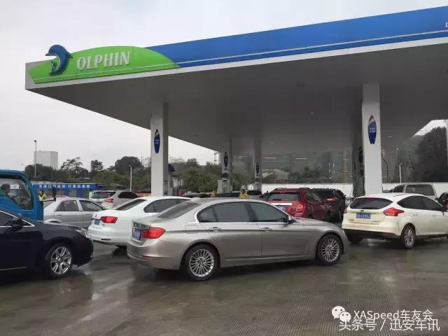 加油站便宜一块钱一升靠谱吗,一升汽油便宜1.4元加油站靠谱吗