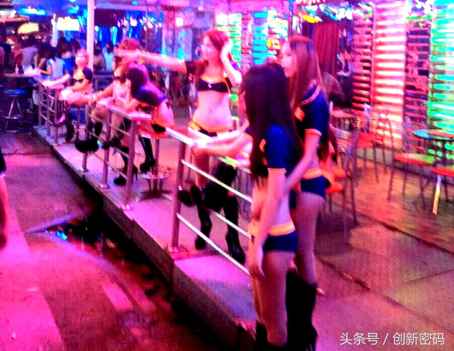 花季女孩，明码标价｜芭堤雅真正的特色不是东方公主号的人妖