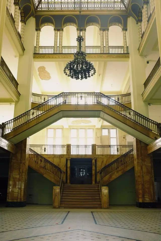 布达佩斯大饭店深度解析,布达佩斯最贵酒店