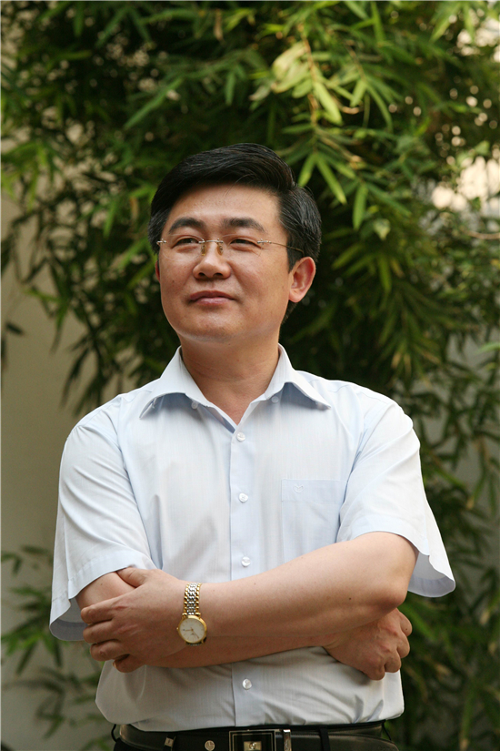 人物丨王荣：艺术扶贫践行者