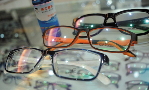 眼镜店的坑钱,眼镜店得投资多少钱