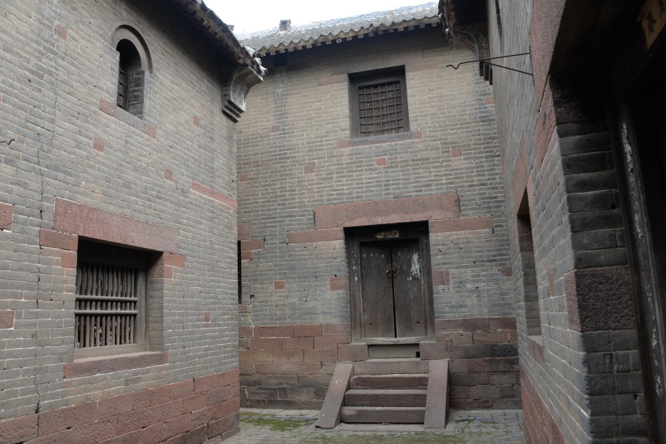 临沣寨中原第一红石古寨,河南古寨临沣寨的传说