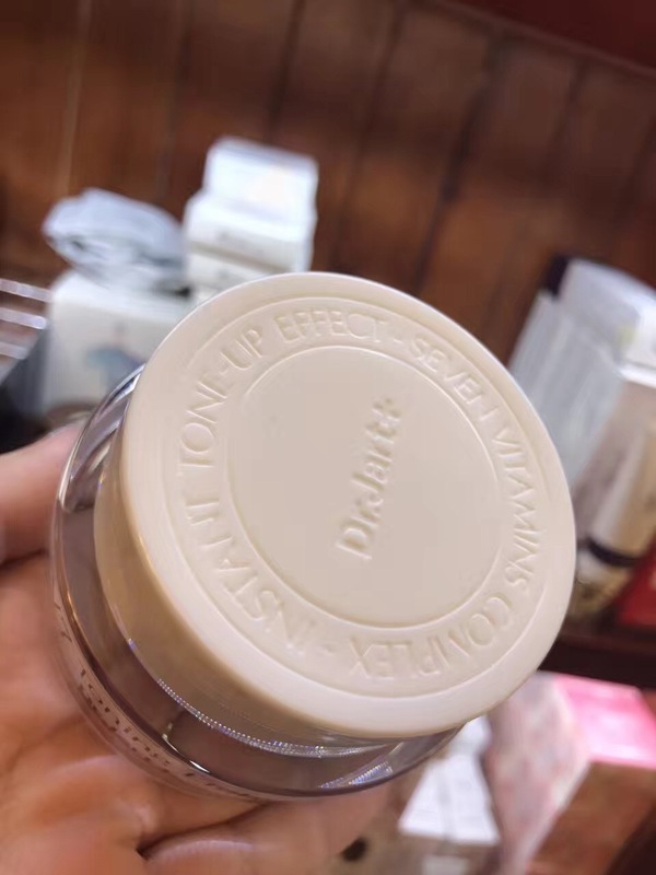 韩国蒂佳婷v7素颜霜怎么用,蒂佳婷v7素颜霜懒人霜裸妆遮瑕