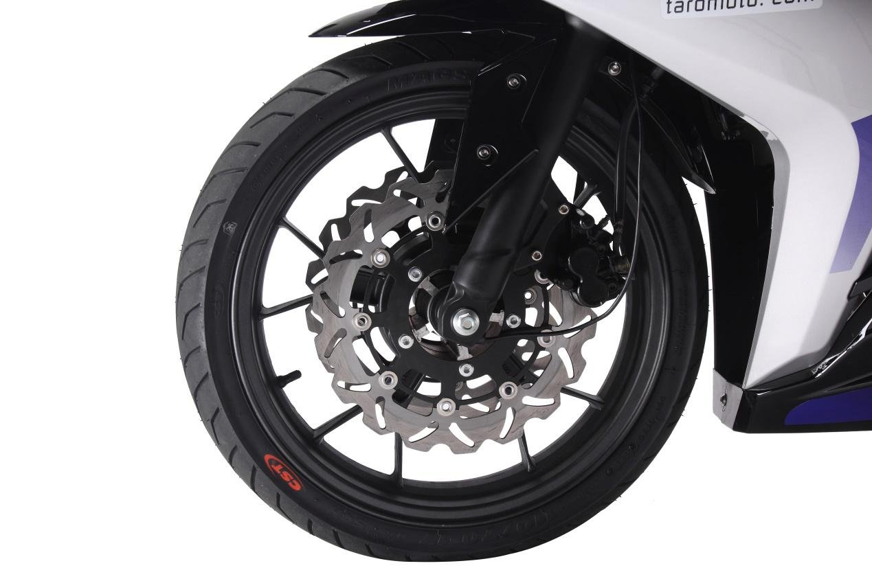 摩界新秀大手笔，台荣GP-1街跑静态初体验