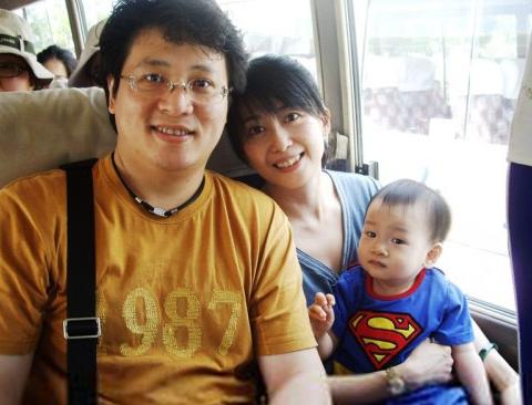 幸福不在乎是否嫁给初恋而在于是否嫁给爱情，陈赫和他就没做到