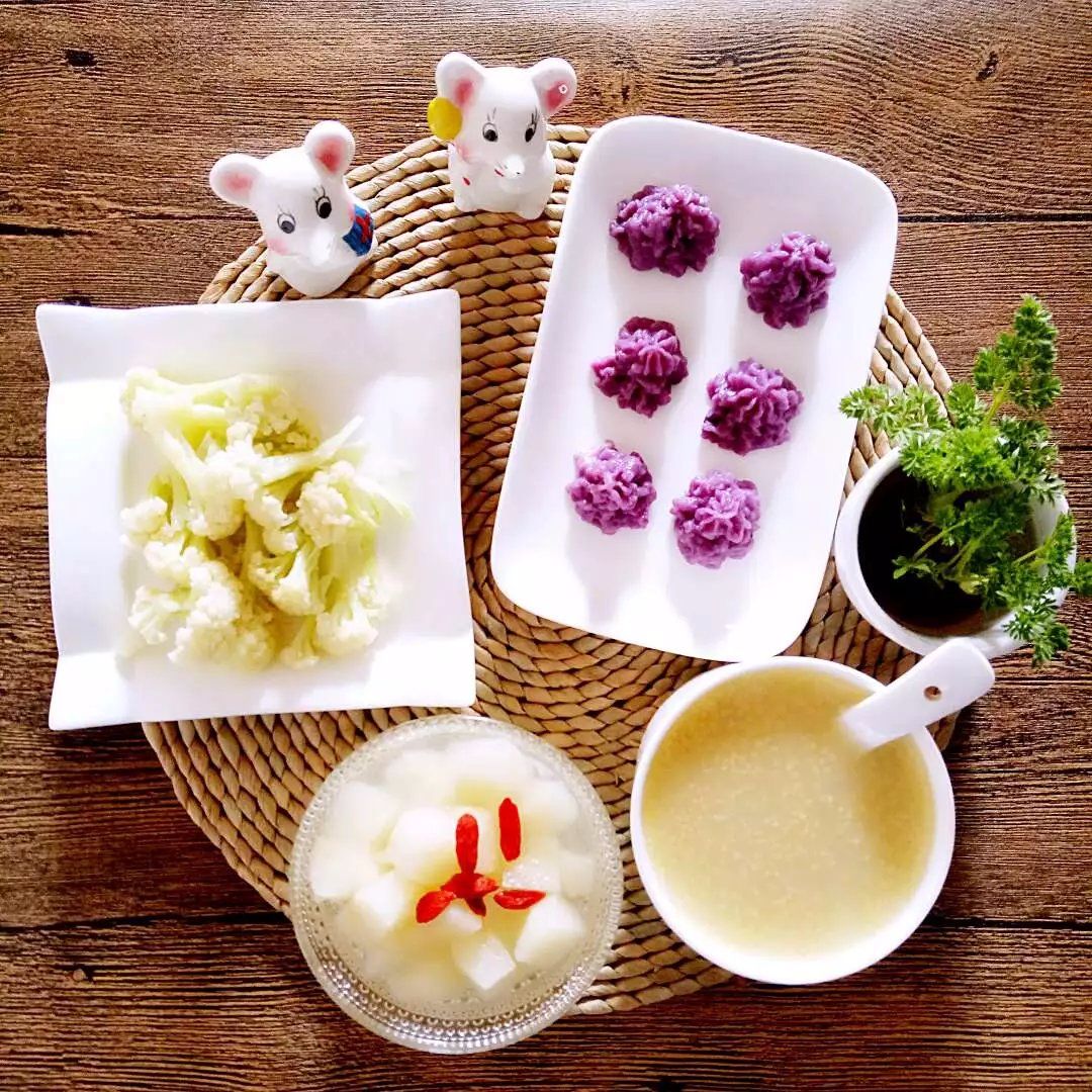 每天坚持做早餐的妈妈,一份坚持五年的爱心早餐