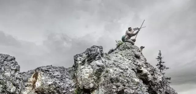 部队一般用什么品牌望远镜 (军用望远镜哪家最好用)