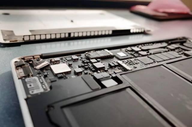 macbookpro2017款13寸更换电池,如何给老款macbook升级系统