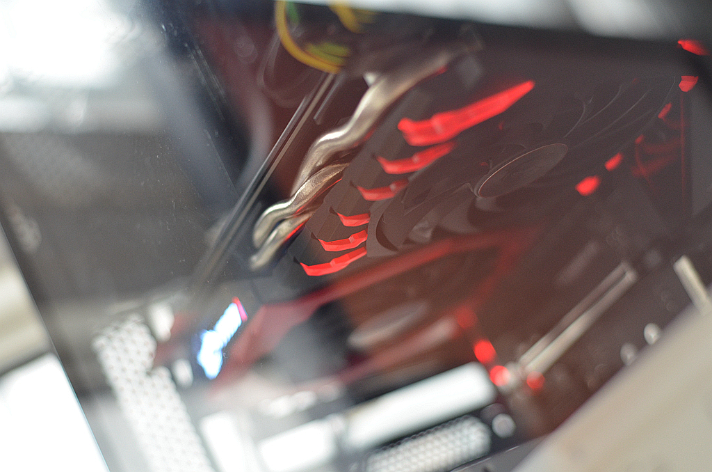 其实5.1G的i77700K并没有多牛逼