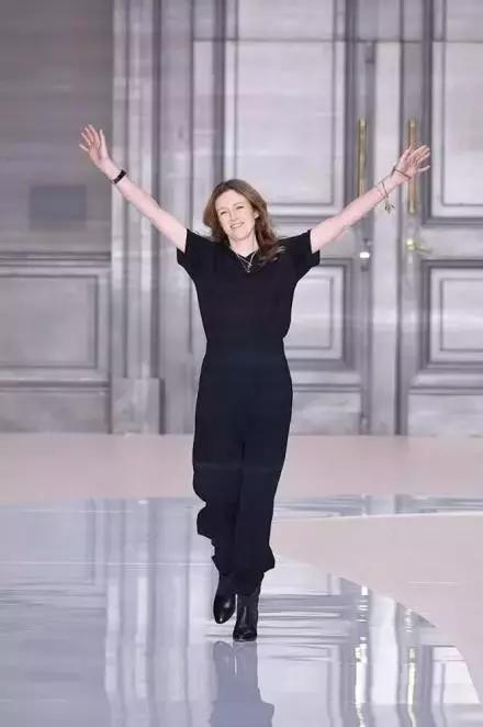 鏉ㄦ磱鐨勬柊鐑偣,鐑偣鏉ㄦ磱涓旇瘯澶╀笅