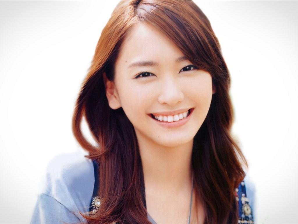 江一燕端庄优雅轻松驾驭各种风格,江一燕和舒淇照片