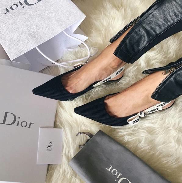 刘雯polo衫蝴蝶结,刘雯的时尚穿搭推荐