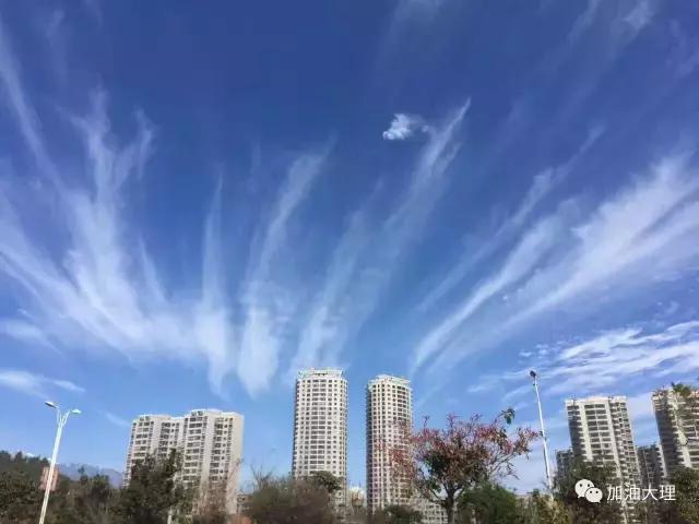 大理美丽的云图片,大理的云彩