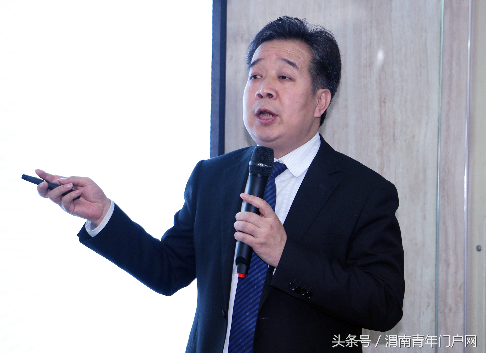 “ELIT跨界交流会”在陕西泰普律师学院举行（高清组图）