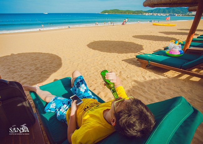 呼吸三亚新鲜空气~逃脱女儿牵拌