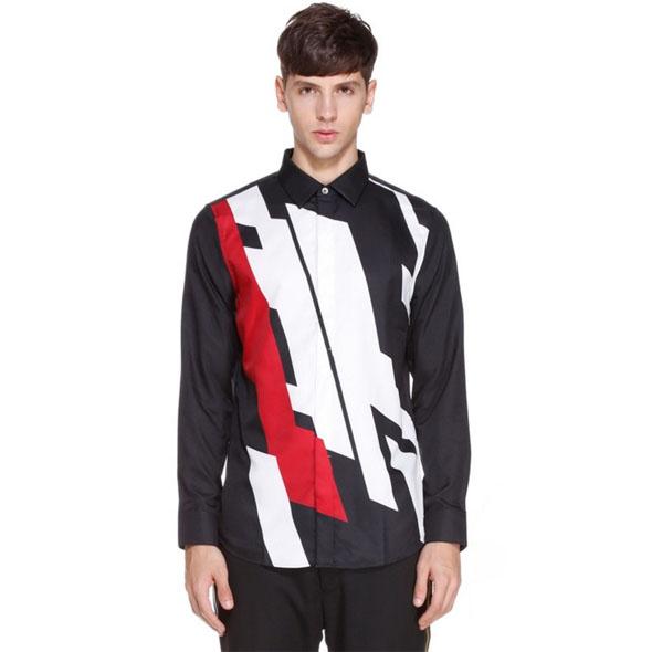 不对称打破常规，用拼色玩创意