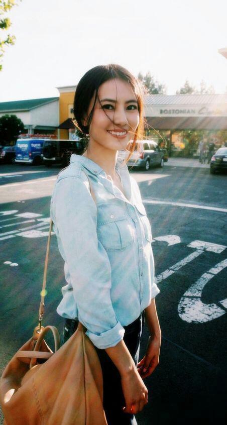 江一燕端庄优雅轻松驾驭各种风格,江一燕和舒淇照片