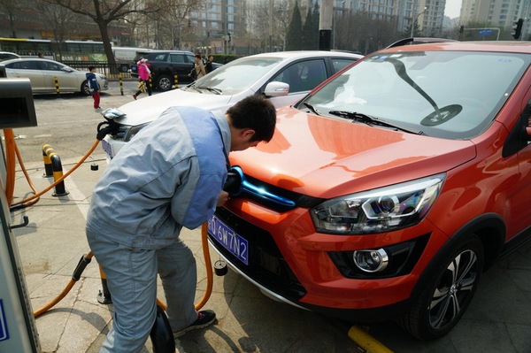 北汽ev260测评,续航评测车评人