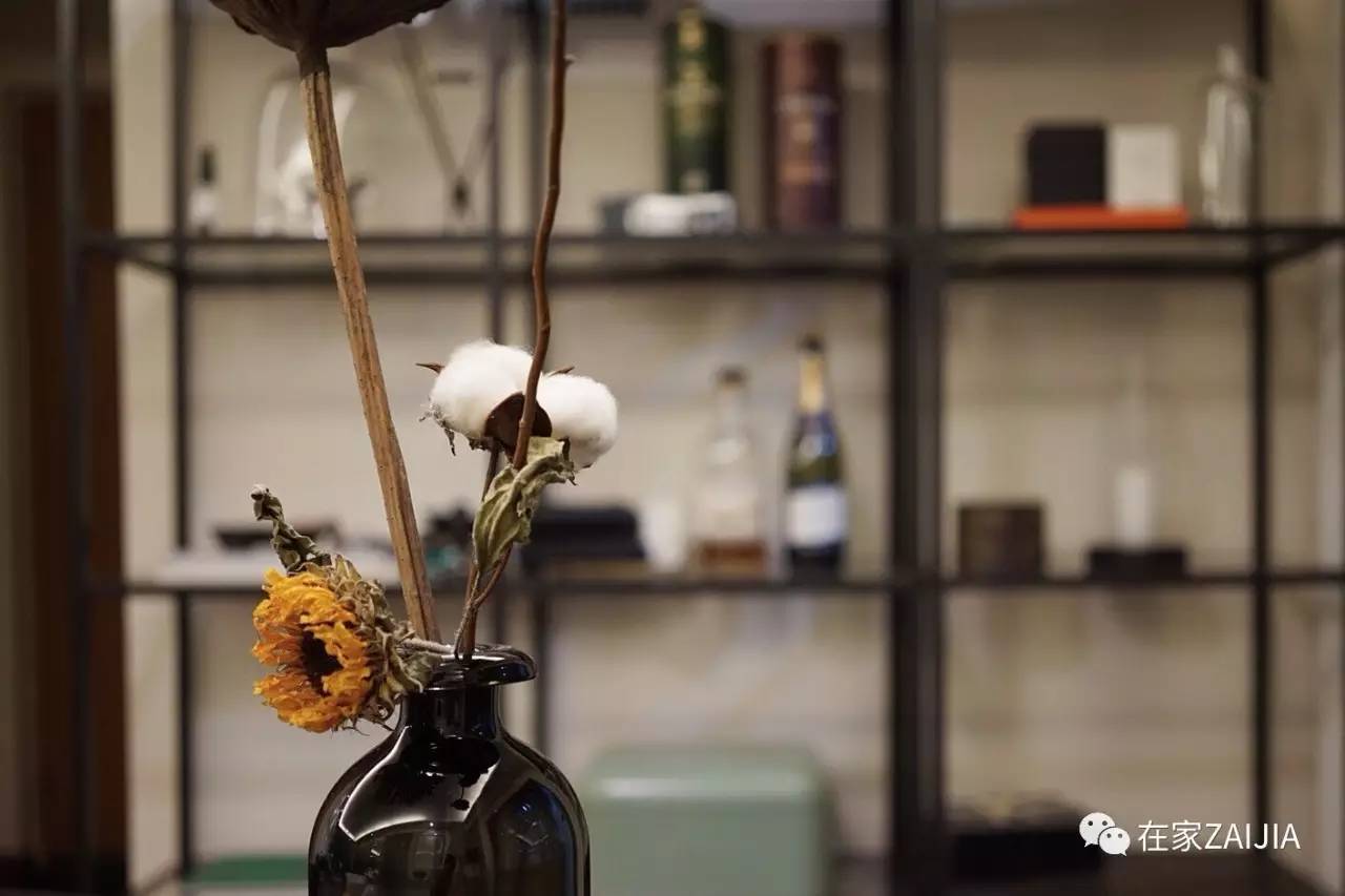 遮、盖、买，小夫妻这样对付老土精装房，悔不当初没买毛坯房