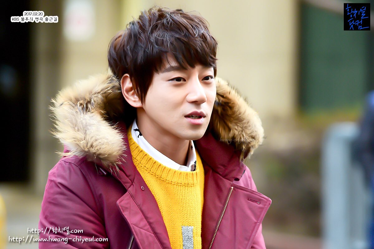 170327每周一都如此鲜嫩！黄MC“不朽”上班造型盘点